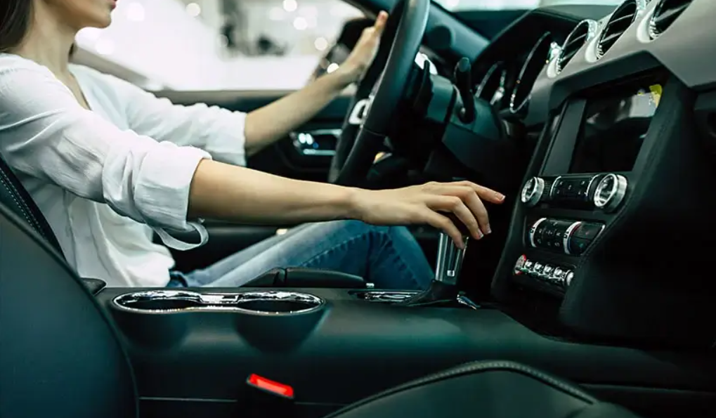 Kiralık Araçlarda Periyodik Bakım Neden Önemlidir